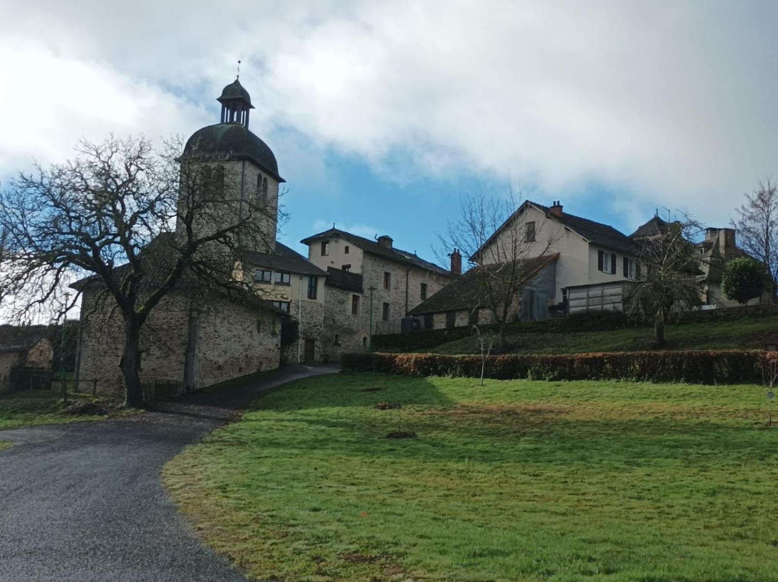 Auberge De Mourjou Extérieur photo